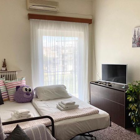 Krokos House อลิเวรี ภายนอก รูปภาพ