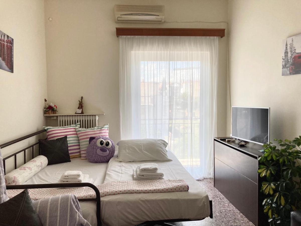 Krokos House อลิเวรี ภายนอก รูปภาพ