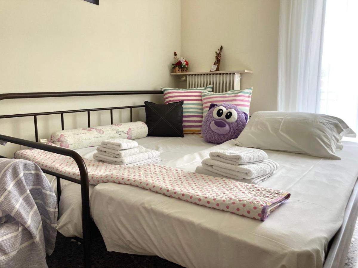 Krokos House อลิเวรี ภายนอก รูปภาพ